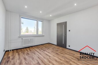 Pronájem nově zrekonstruovaného bytu 3+1 s lodžií, 72 m2, ul - 10