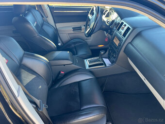 Chrysler 300C SRT8, 6,1 l, V8 HEMI - 10
