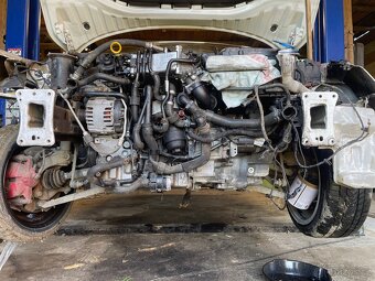 Škoda Octavia 3 RS díly - 10