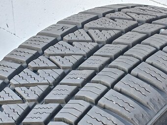 Zimní orig alu kola Škoda Kodiaq 215/65/17 vzorek 7,5mm - 10