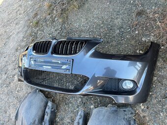 BMW E92/E93 M-Packet přední nárazník nastrojený - 10