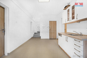 Pronájem bytu 1+kk, 23 m², Plazy - 10