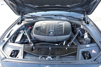 BMW 525d 160Kw xDrive 178000km servis BMW xenon kůže webasto - 10