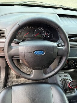 Ford Transit Connect - 10