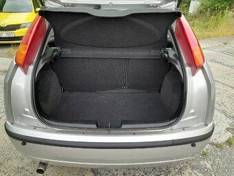 Ford Focus 1.6i 74kW rok 2004 naj.165tis. NOVÁ STK - 10