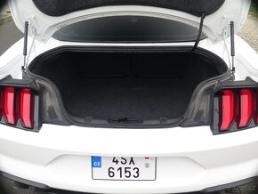 Ford Mustang, 2.3 TURBO - po velkém servisu, původ USA - 10