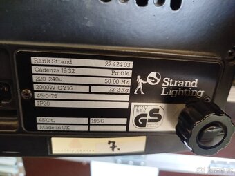 Predám Divadelní reflektor - 10