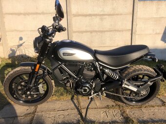 Ducati Scrambler 800 Dark - 10