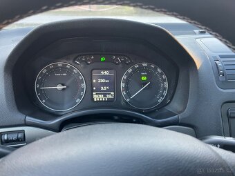 Skoda octavia 2 combi 2.0tdi dsg - 10