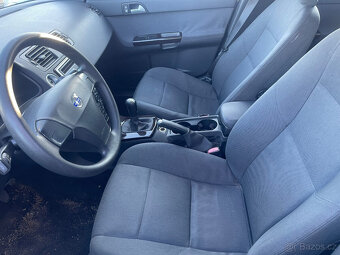 VOLVO S40 2.0D 98KW 1 majitel - 10