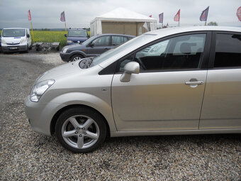 Toyota Corolla Verso 1.8 VVTi 95KW 7MístServiska - 10