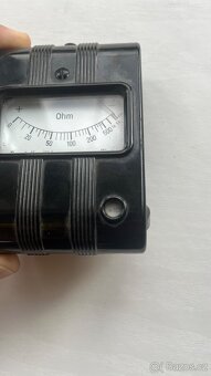 Analogový měřič odporu - ohmmetr - 10