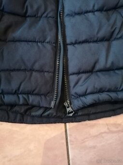 Chlapecké, zimní vesty vel. 116,134 zn. CaA - 10