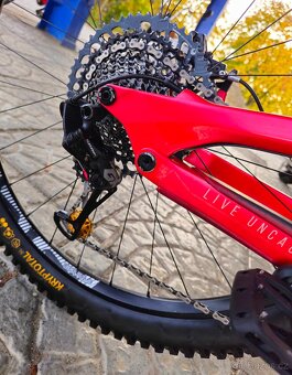 Horské kolo YT Capra CF Pro Carbon 29″ - 10
