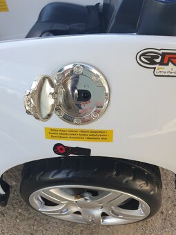 Dětské elektrické auto - 10