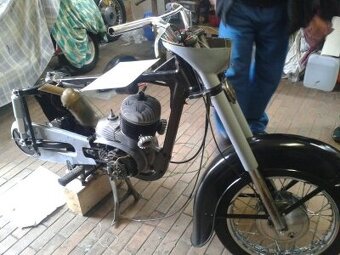 Jawa 250/353Kývačka, Ambasador. - 10