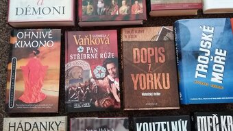 Různé knihy-historické, drama, thrillery, romány, bestselery - 10