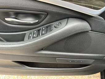 BMW Řada 5 3.0 530d 190KW xDrive LUXURY, Virtual Cockpit - 10