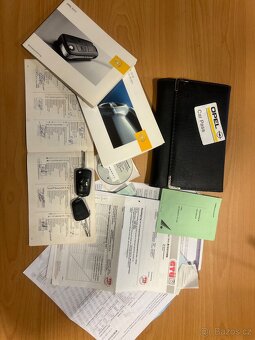 Opel Astra GTC 2008 xenony - 10