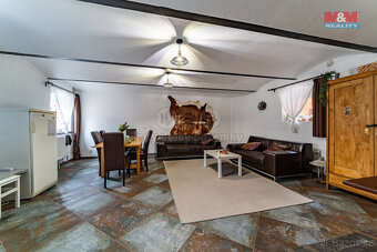 Prodej rodinného domu, 414 m², Kostelec - 10