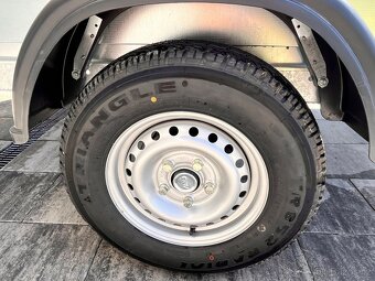 Přívěsný vozík-bržděný 1.3t KNOTT 270x130-najeto pouze 100km - 10
