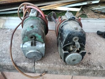 Avog motůrek stěračů - 10