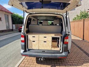 VW Transporter T5 r.v.2015 - nez.topení,tažné - 10