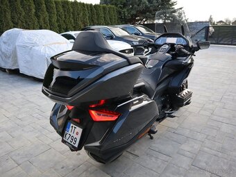 Honda GOLD WING Tour DCT 1 800 ccm rv.10/2024 Původ ČR - 10