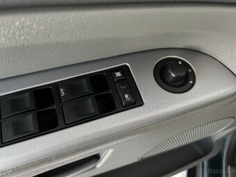 Jeep Grand Cherokee WK 4.7 V8,104.000 KM NAJETO,4x4,KŮŽE - 10