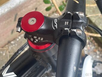 Vpace max26, dětské kolo od 130cm, Fox 32 Factory, Sram GX - 10