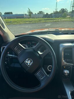 Dodge Ram 1500 5.7 hemi - 10