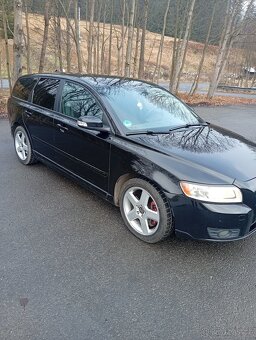 Prodám Volvo V50 2,4D5 - 10