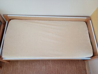 Žluté prostěradla 60x120cm 18kusů á 30kč - 10
