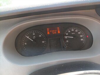 Opel Movano 2.5 CDTi tažné zahrádka - 10