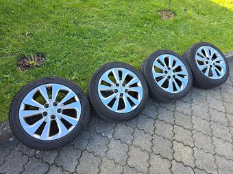 Originál ALU kola Toyota Auris 17" 5x114.3 - 10
