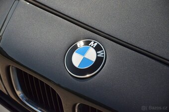 BMW 850i - 10