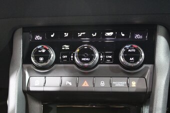 Škoda Karoq SPORTLINE 1.5TSi 110kW,LED,Virtuál,2022,Záruka - 10
