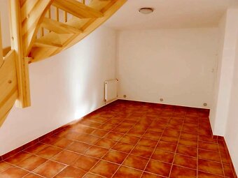 Prodej RD se 3 bytovými jednotkami, Božkovské náměstí, Plzeň - 10