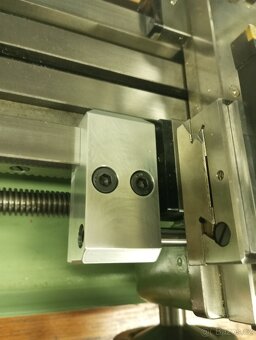 Soustruh MN 80 A - 10