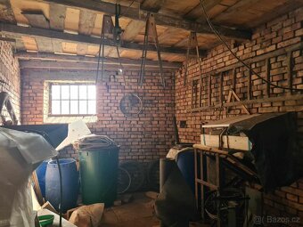 Prodej RD 3+1 a stavební pozemek v obci Louka - 10