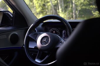 Mercedes-Benz E200 - 10