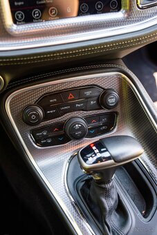 Dodge Challenger Hellcat - 10