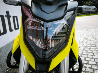Honda CB 750 A Hornet - 10