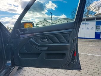 BMW 5 E39 Touring - 10