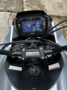 SUZUKI GSX-S100S KATANA 110 kW - 10