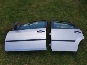 Ford Fiesta 1.4i - bez koroze - díly z vozu - 10