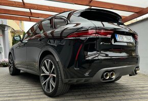 Jaguar F-pace SVR 5.0 - 10