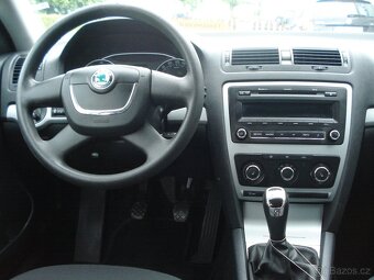 ŠKODA OCTAVIA KOMBI 1.4 TSI,SERVISKA,NOVÁ STK - 10