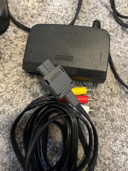 NINTENDO N64 1996 2 X OVLADAC ORIGINAL PRISLUSENSTVO - 10