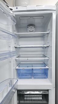 Lednice s mrazákem Indesit - No Frost, LG - No Frost - 10
